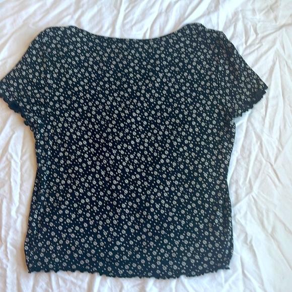 Black american eagle blouse with white flowers size M - Picture 2 of 2
